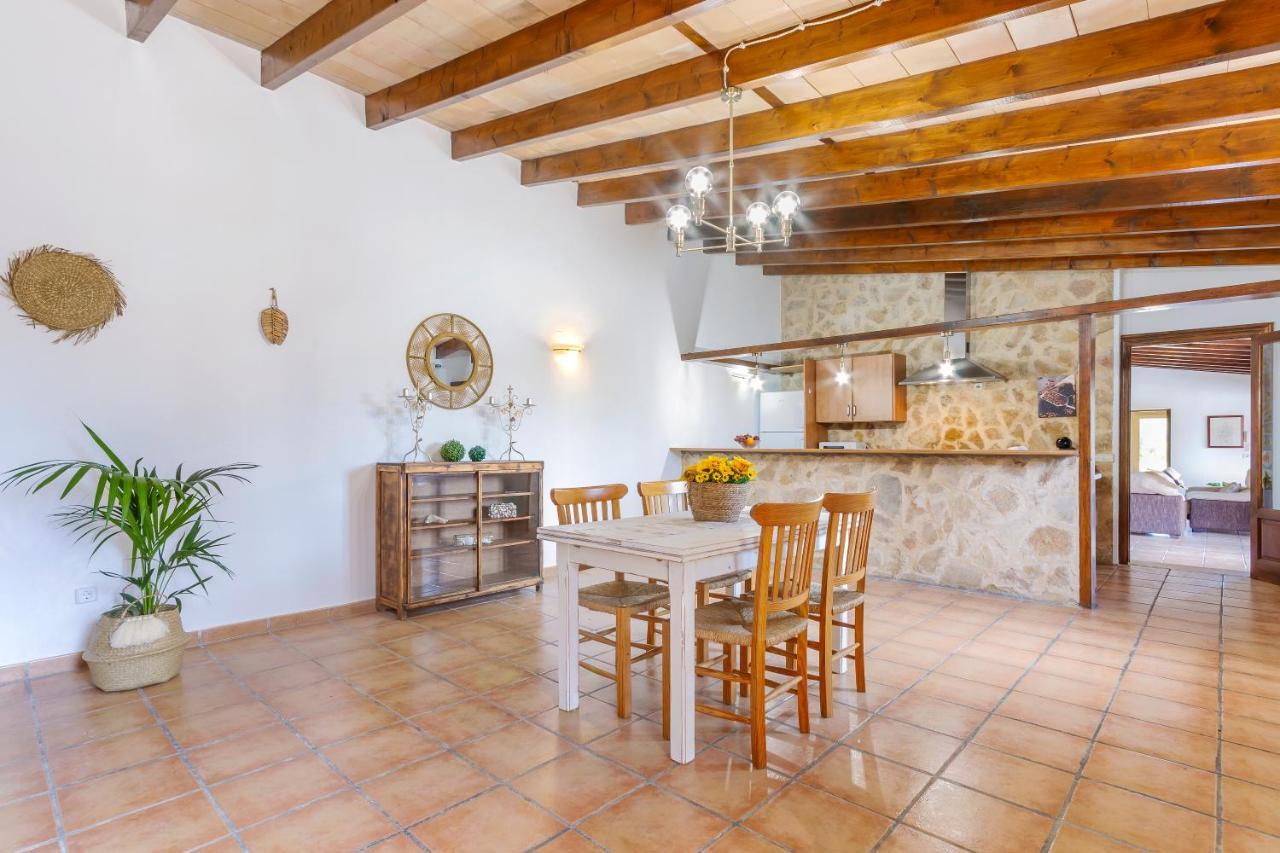 Marilen Villa *
